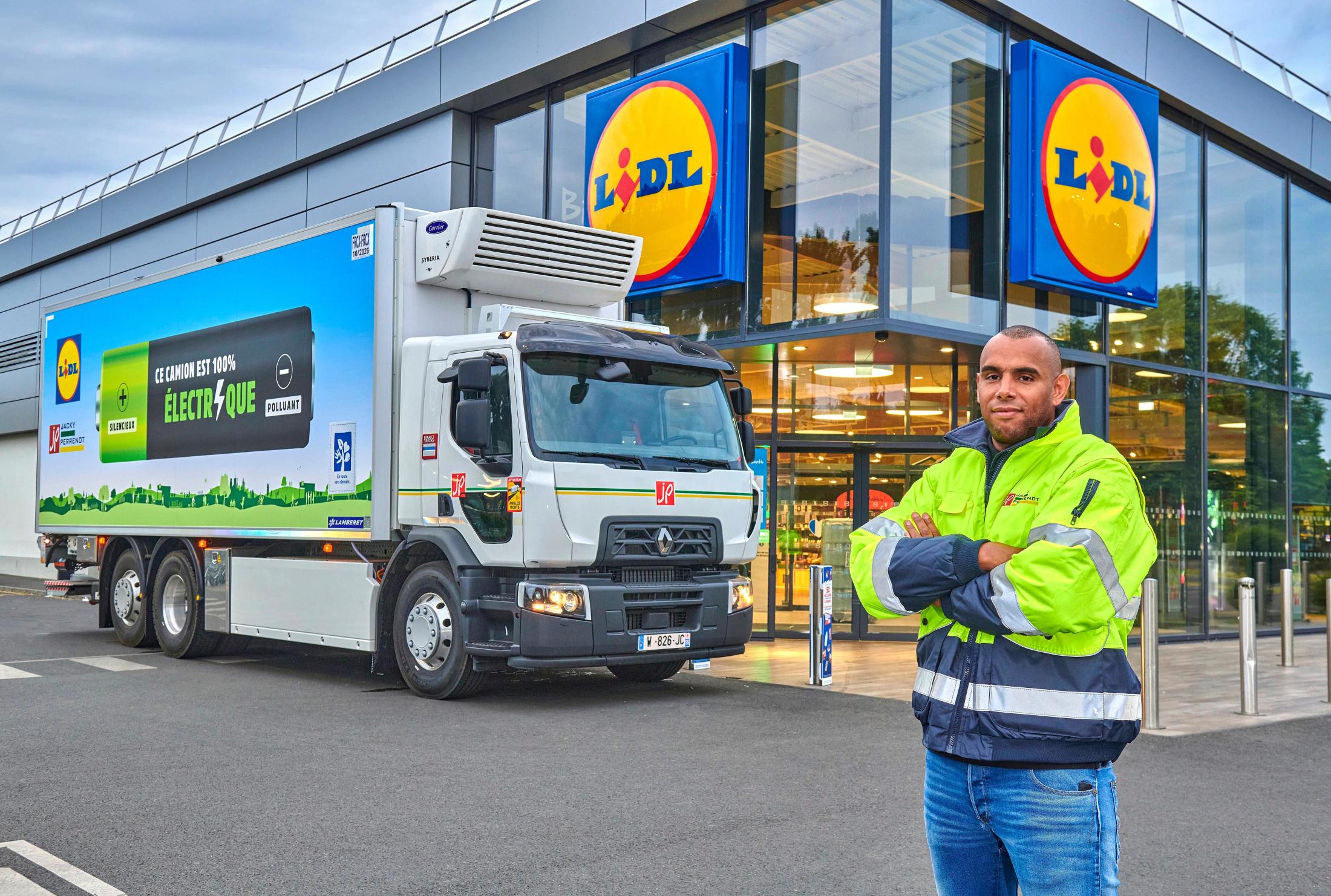 E tech D next to Lidl with driver