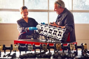 RENAULT TRUCKS, AN EXPERT NETWORK