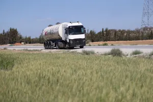 Tanker truck